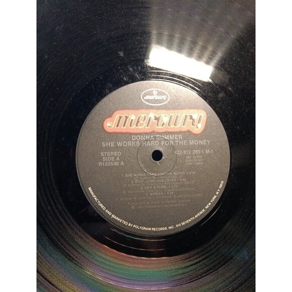 Vintage Donna Summer "She Works Hard for the Money" lp, 1983 - Picture 6 of 7